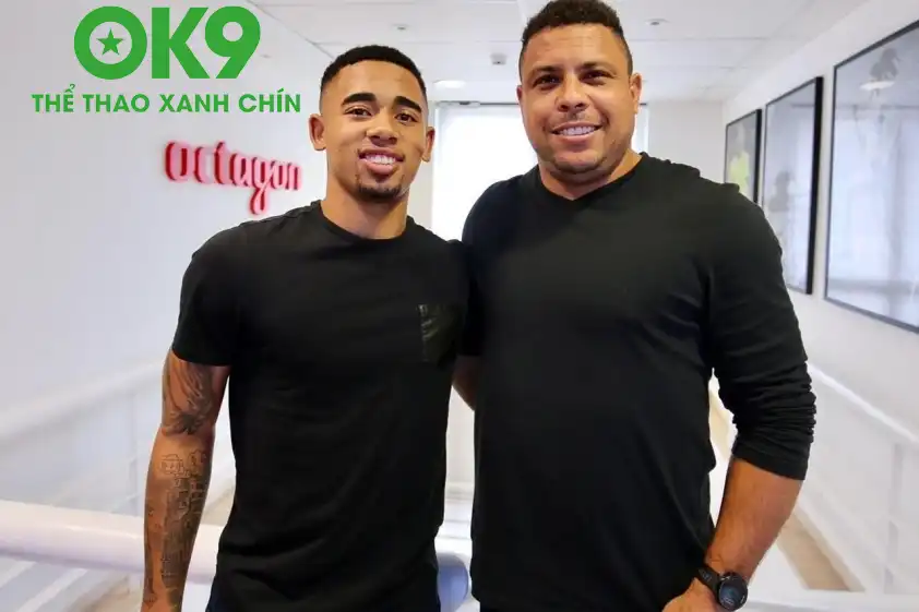 Huyền thoại người Brazil cũng đã dành những lời có cánh cho Jesus Huyền thoại người Brazil cũng đã dành những lời có cánh cho Jesus.